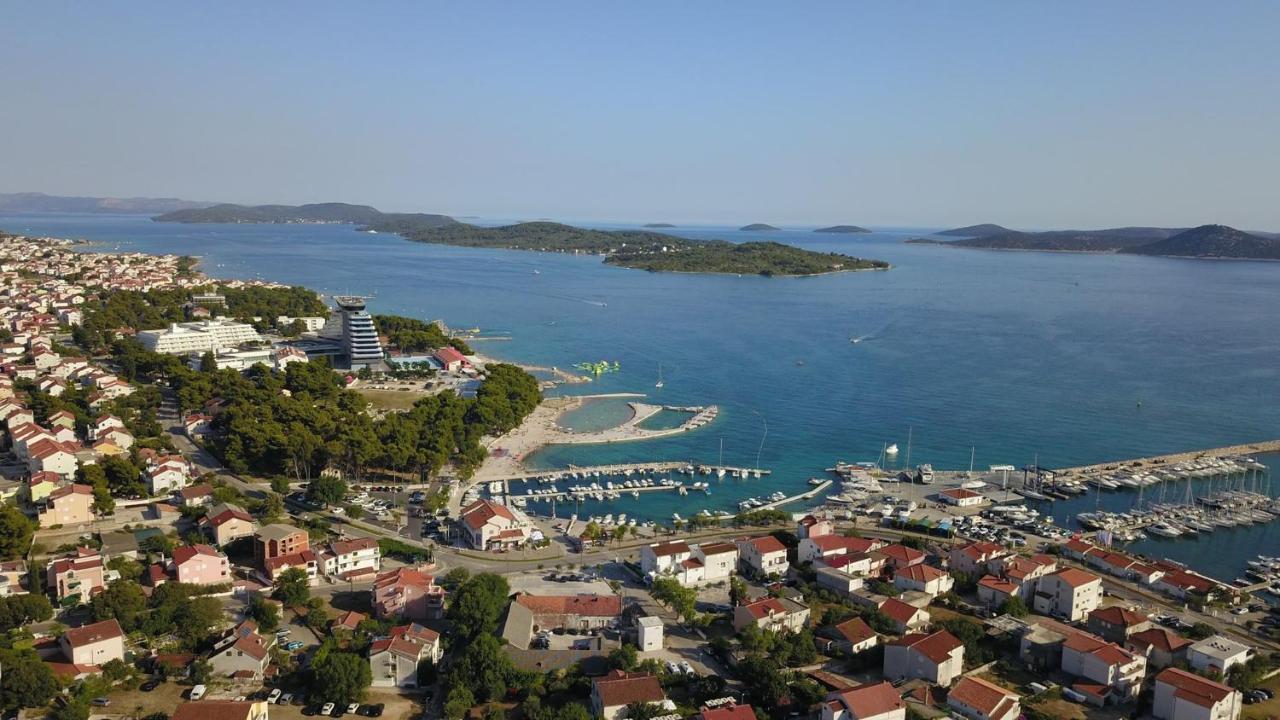 Apartmani Ana Juricev Vodice Exteriör bild