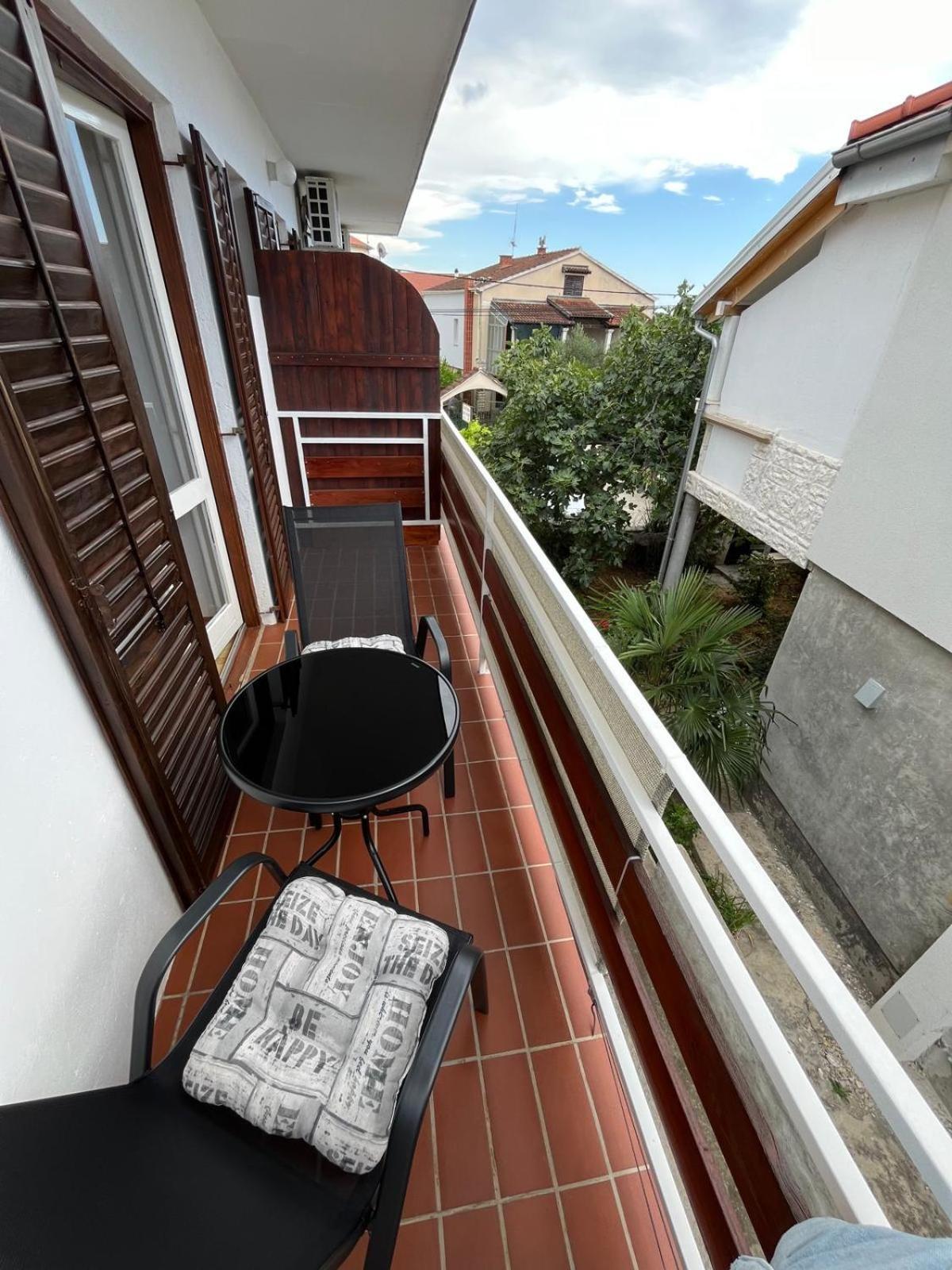 Apartmani Ana Juricev Vodice Exteriör bild