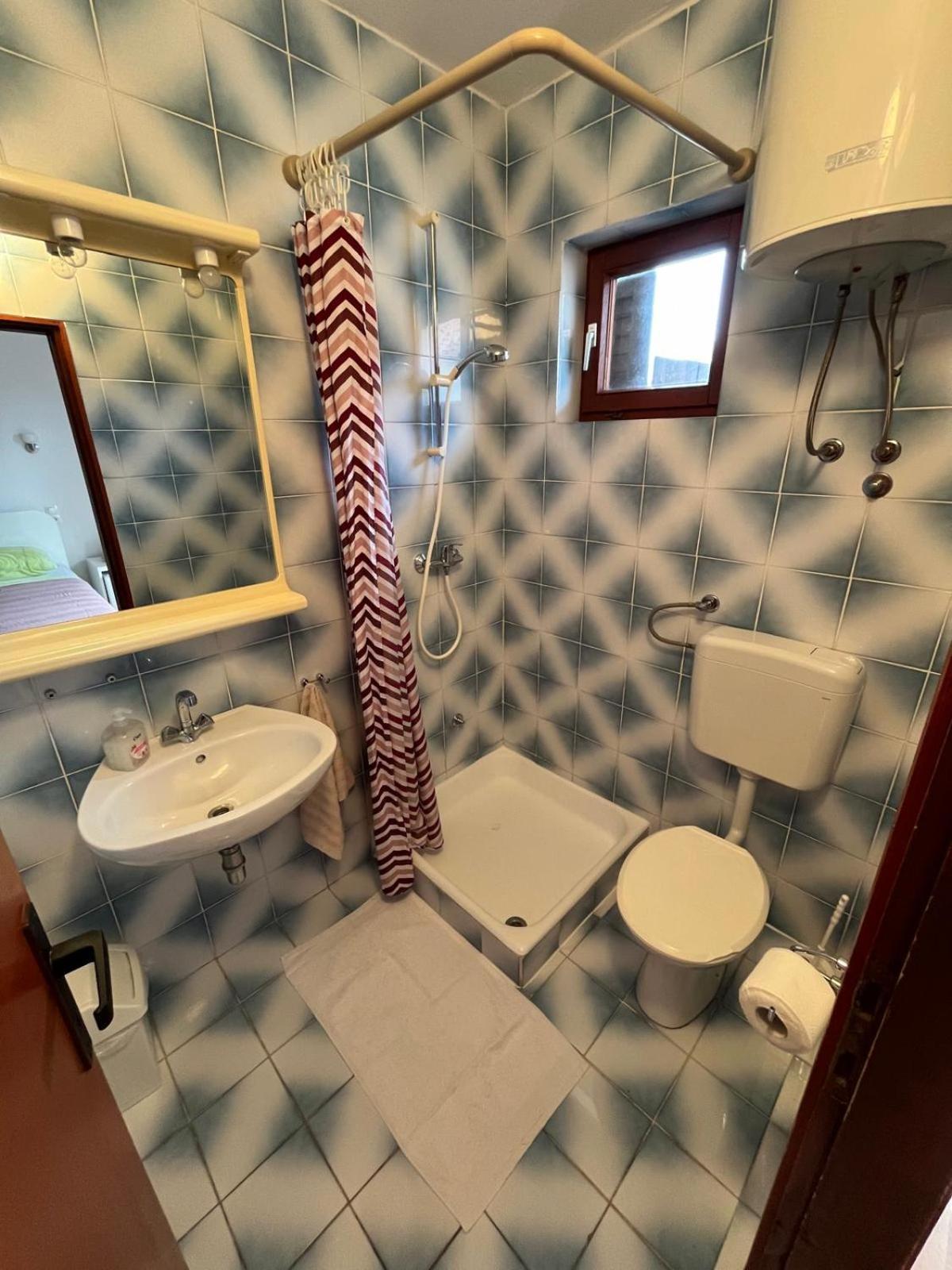 Apartmani Ana Juricev Vodice Exteriör bild